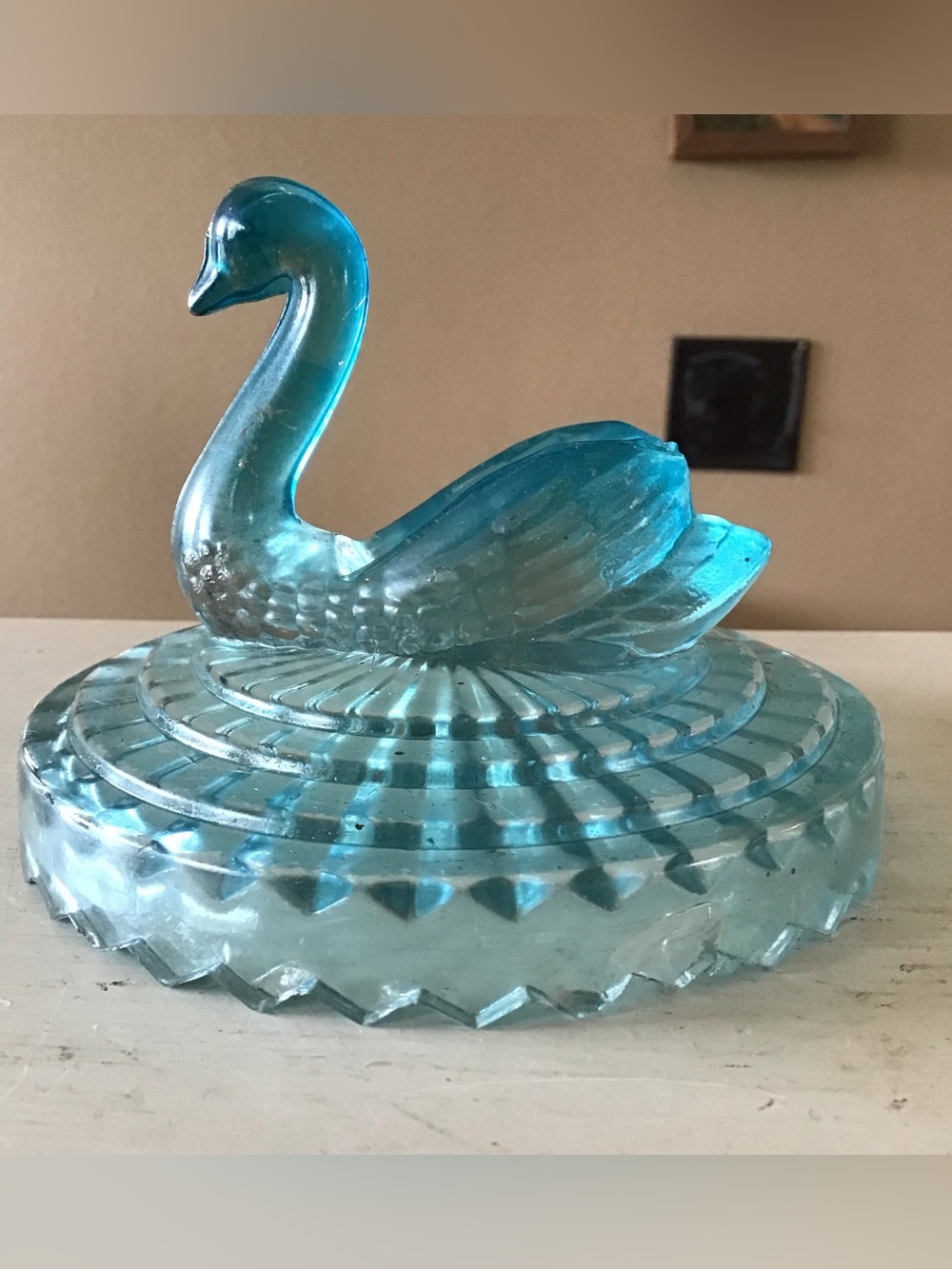 Vintage Jeanette Pressed Glass Blue Swan Lid